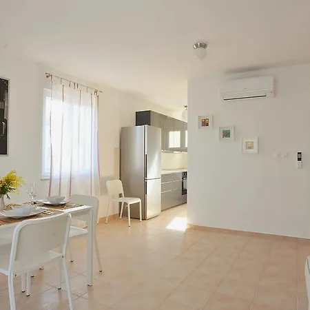 Barbara Appartement Sutivan